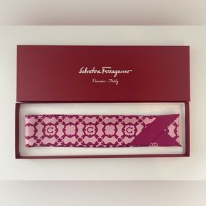 Ferragamo Pink Print Silk Twilly